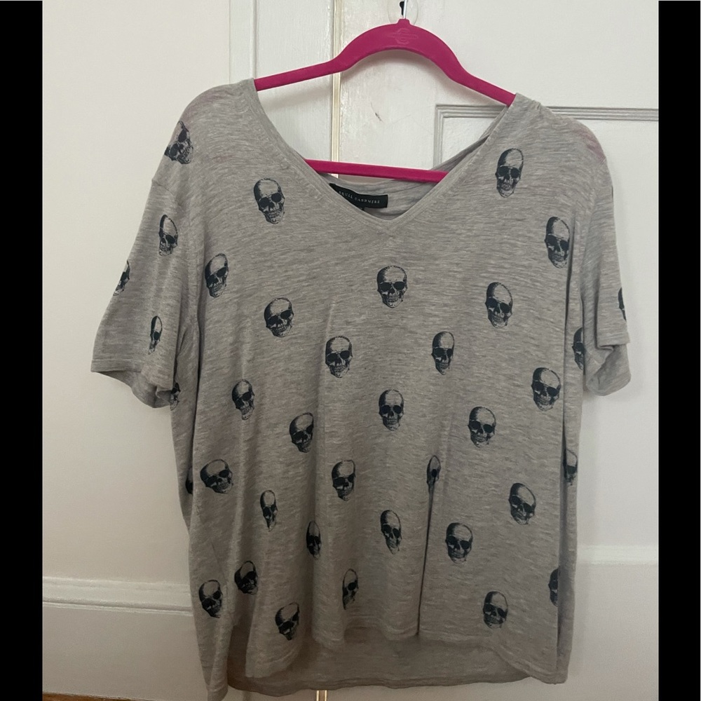 Skull Cashmere Short Sleeve V-Neck NWOT